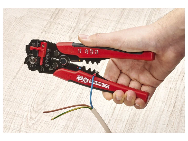 PARKSIDE® Pince à sertir avec accessoires PCZS 231 B2. 231 pièces