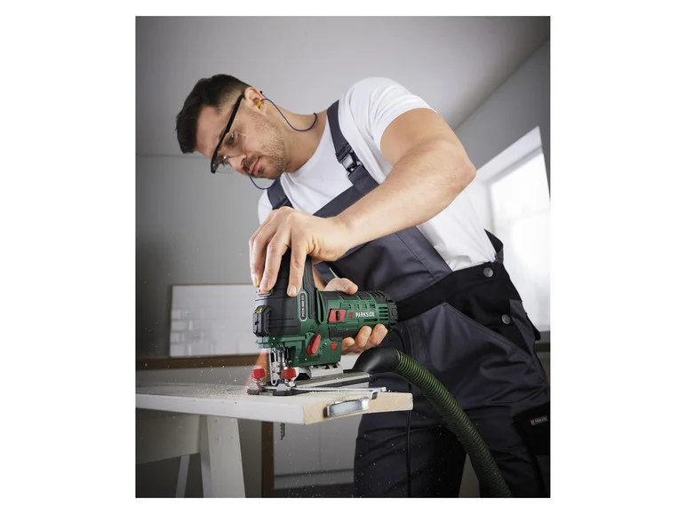 PARKSIDE Scie sauteuse pendulaire PSTK 800 D3. 800 W