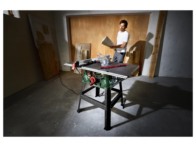 PARKSIDE® Scie circulaire sur table PTKS 2000 H5. 2000 W