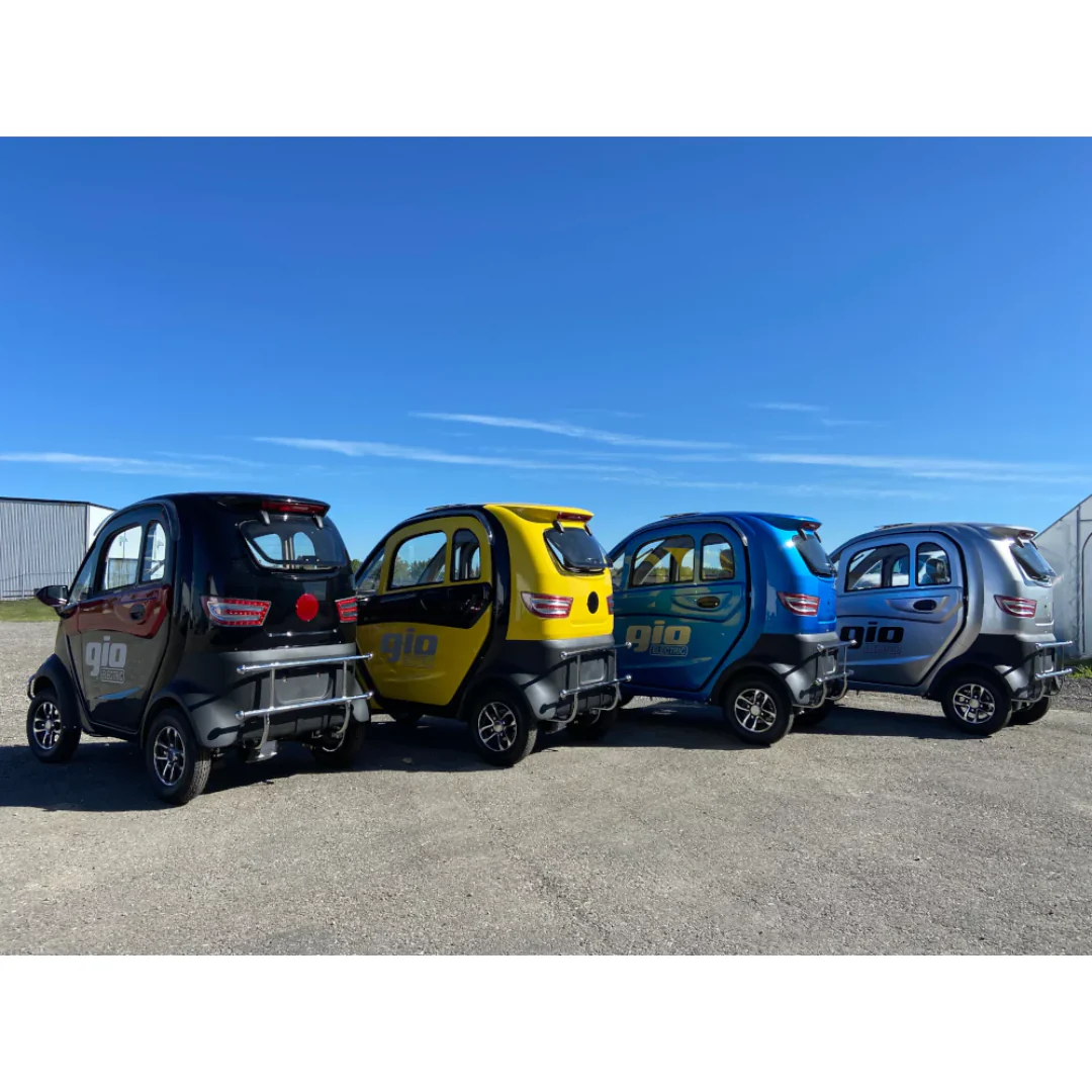 GIO Golf Fully Enclosed Mobility Scooter - 30 Mile Distance - 18.5 MPH