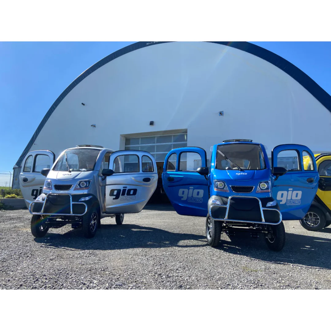 GIO Golf Fully Enclosed Mobility Scooter - 30 Mile Distance - 18.5 MPH