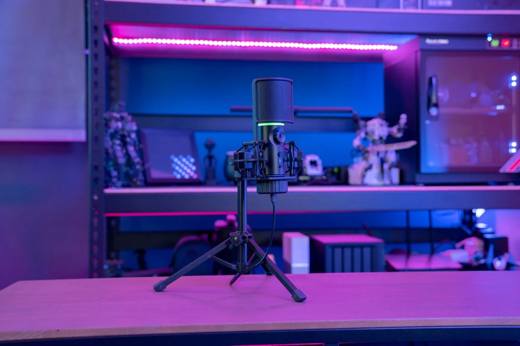 Streamplify MIC RGB Stativmikrofon – Schwarz