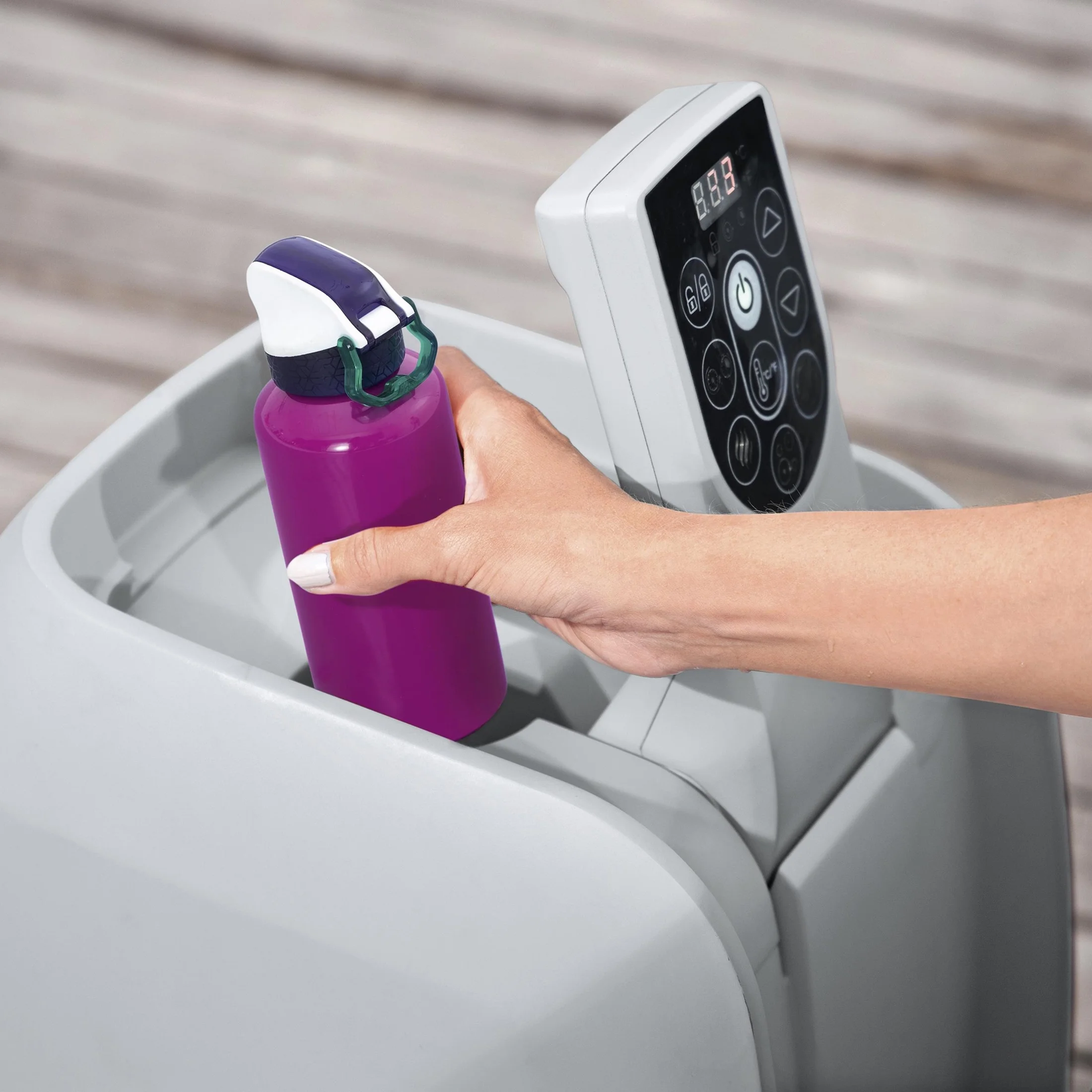 Coleman Bahamas AirJet Inflatable Outdoor Round Hot Tub 2-4 Person with Pump #P08411