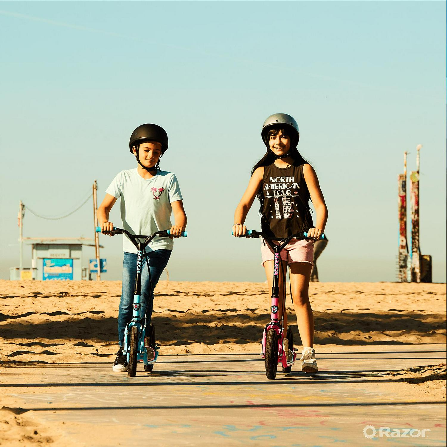 Razor Flashback Kick Scooter – Blue. BMX Style. 12″ Mag Wheels Air-filled Tires. for Kids and Teens